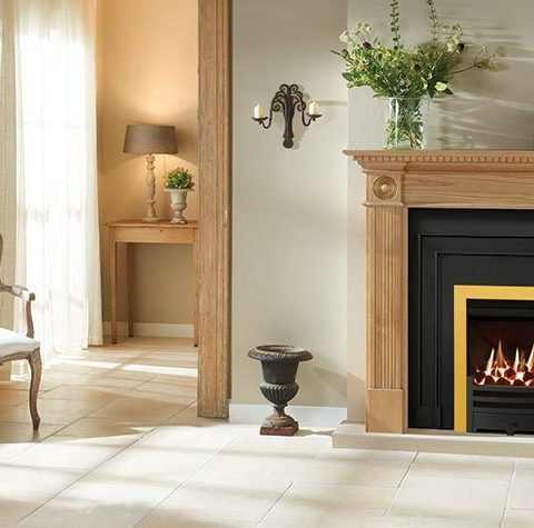 Small Georgian Wood Mantel